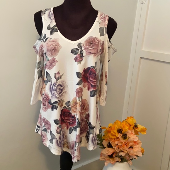 gaze Tops - Floral Cold Shoulder Top